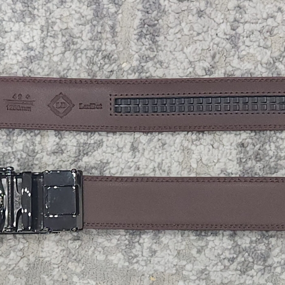Mens Leather Ratchet belt 1 3/8 ",micro adjustable - Picture 2 of 8